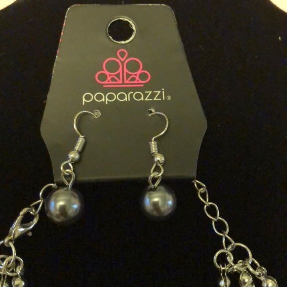 Pearl Necklace - Picture 2 of 2